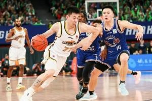 沪媒：张镇麟不仅是一个生力军 他也能成为上海的第二指挥官图片